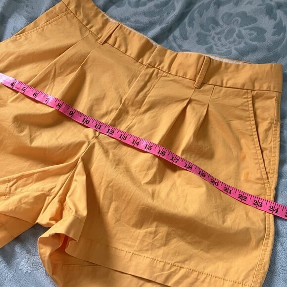 Gap Pleated Khaki Shorts Womens 16 Yellow Cotton Preppy - Picture 10 of 12